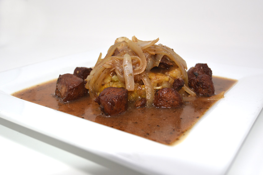 Braised meat with caramelized onions